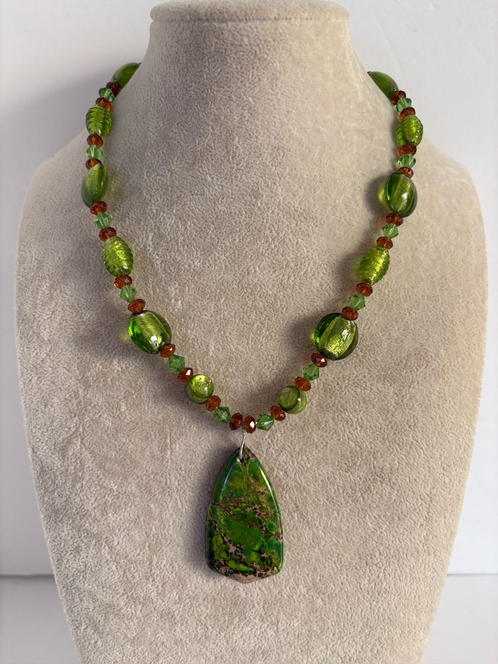 Green Stone Pendant Necklace Artisan Beaded Necklace 18" + Extender